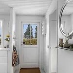 Charming Renovated In Marielyst Bøtø By