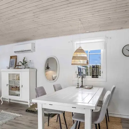 בית נופש Charming Renovated In Marielyst