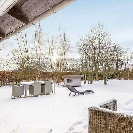 Charming Renovated In Marielyst