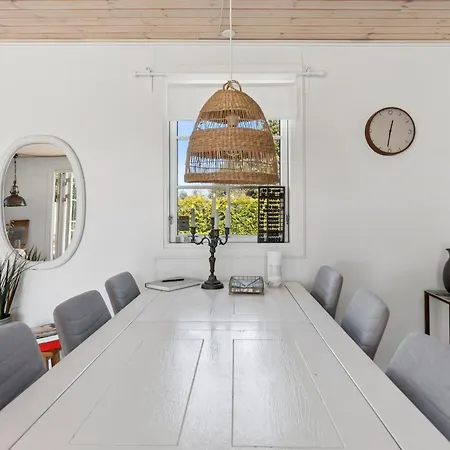 Ferienhaus Renoviertes In Marielyst Bøtø By